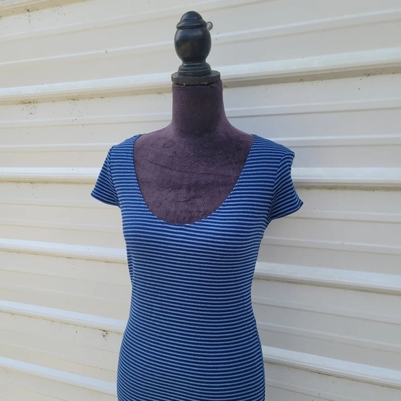 Volcom Womens Possession Body Con Dress Cut Out Back Blue Striped Stretch Sz L - Picture 7 of 14